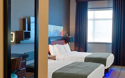 Hotel Clique Calgary Airport
