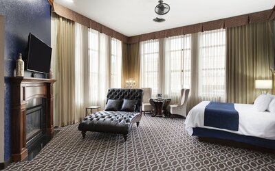 Des Lux Hotel