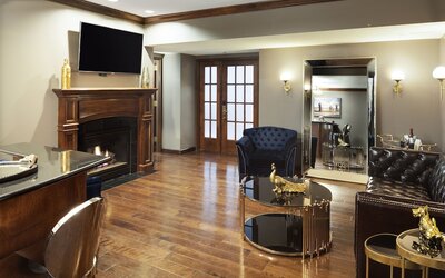 Des Lux Hotel