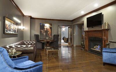 Des Lux Hotel