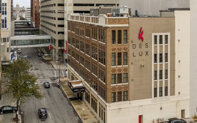 Des Lux Hotel