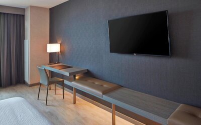 AC Hotel Des Moines East Village