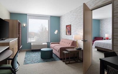 Home2 Suites by Hilton Des Moines at Drake University