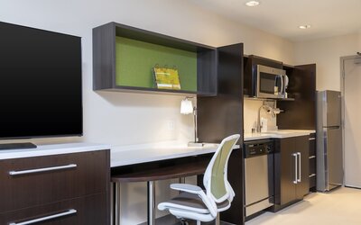 Home2 Suites by Hilton Des Moines at Drake University