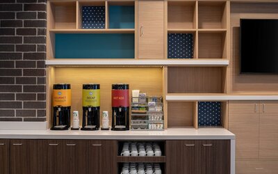 Home2 Suites by Hilton Des Moines at Drake University
