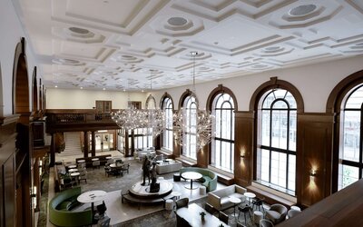 Hotel Fort Des Moines, Curio Collection by Hilton