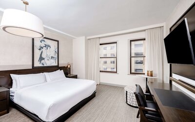 Hotel Fort Des Moines, Curio Collection by Hilton