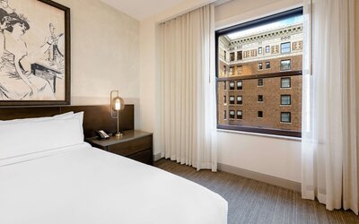 Hotel Fort Des Moines, Curio Collection by Hilton