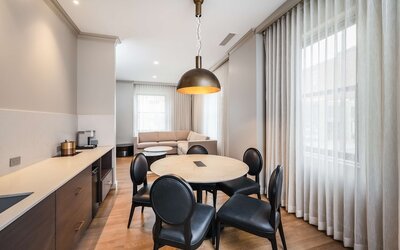 Hotel Fort Des Moines, Curio Collection by Hilton