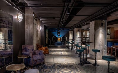 Hotel Fort Des Moines, Curio Collection by Hilton