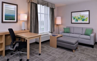 Homewood Suites by Hilton Des Moines Airport