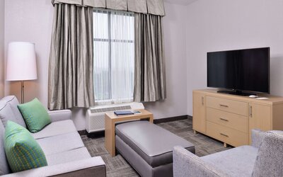 Homewood Suites by Hilton Des Moines Airport