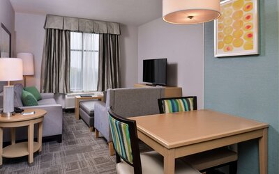 Homewood Suites by Hilton Des Moines Airport
