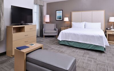 Homewood Suites by Hilton Des Moines Airport