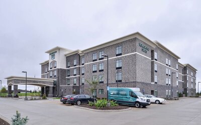 Homewood Suites by Hilton Des Moines Airport