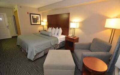 AmericInn by Wyndham Des Moines Airport