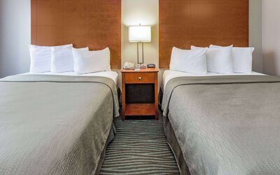 AmericInn by Wyndham Des Moines Airport