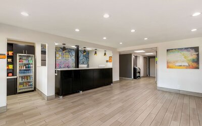 La Quinta Inn & Suites by Wyndham Des Moines West Clive