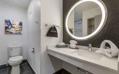 La Quinta Inn & Suites by Wyndham Des Moines West Clive
