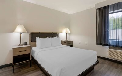La Quinta Inn & Suites by Wyndham Des Moines West Clive