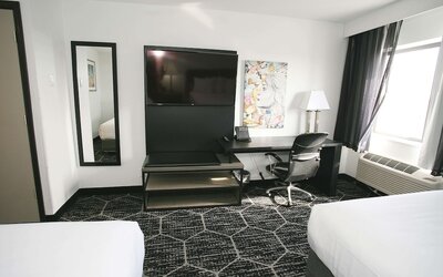 La Quinta Inn & Suites by Wyndham Des Moines West Clive