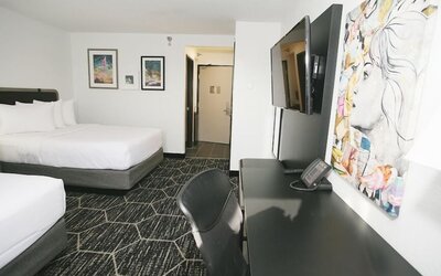 La Quinta Inn & Suites by Wyndham Des Moines West Clive