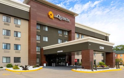 La Quinta Inn & Suites by Wyndham Des Moines West Clive
