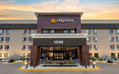 La Quinta Inn & Suites by Wyndham Des Moines West Clive