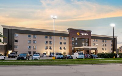 La Quinta Inn & Suites by Wyndham Des Moines West Clive