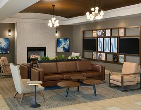 Four Points by Sheraton Edmonton South
