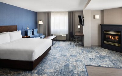 Four Points by Sheraton Edmonton South