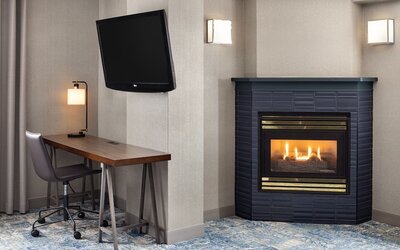 Four Points by Sheraton Edmonton South
