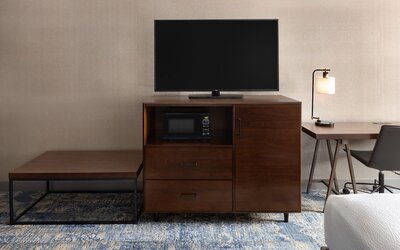 Four Points by Sheraton Edmonton South