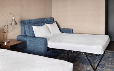 Four Points by Sheraton Edmonton South