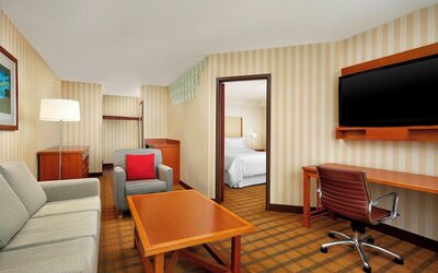 Four Points by Sheraton Edmonton South