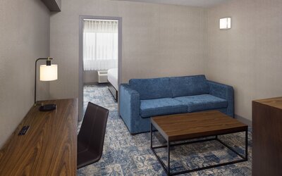 Four Points by Sheraton Edmonton South