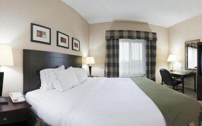 La Quinta Inn & Suites by Wyndham Ankeny IA - Des Moines IA