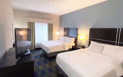 La Quinta Inn & Suites by Wyndham Ankeny IA - Des Moines IA