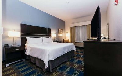 La Quinta Inn & Suites by Wyndham Ankeny IA - Des Moines IA