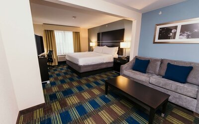 La Quinta Inn & Suites by Wyndham Ankeny IA - Des Moines IA