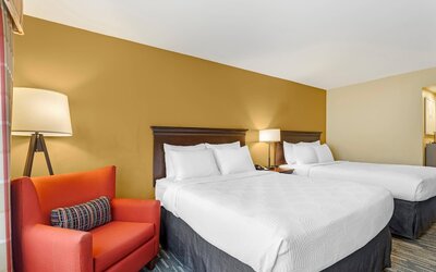 Country Inn & Suites by Radisson, Des Moines West, IA