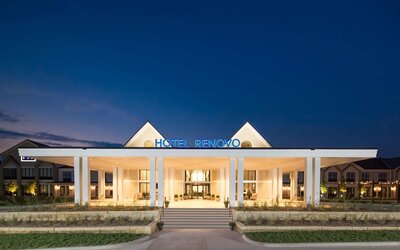 Hotel Renovo Des Moines Urbandale,Tapestry Collection Hilton