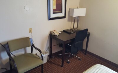 AmericInn by Wyndham Johnston Des Moines