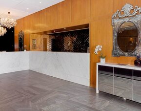 Sandman Signature Edmonton Downtown Hotel