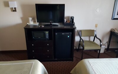 AmericInn by Wyndham Johnston Des Moines