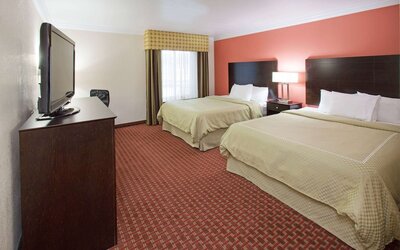 AmericInn by Wyndham Johnston Des Moines