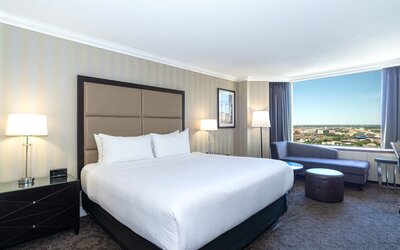 Sandman Signature Edmonton Downtown Hotel