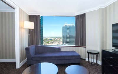 Sandman Signature Edmonton Downtown Hotel