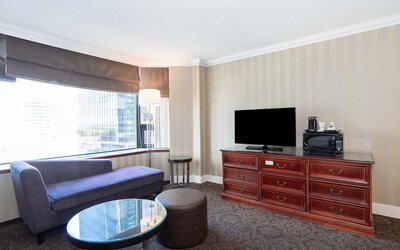 Sandman Signature Edmonton Downtown Hotel