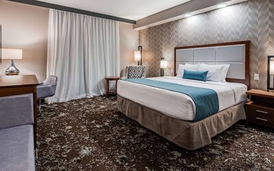Best Western Premier Des Moines-Ankeny Hotel
